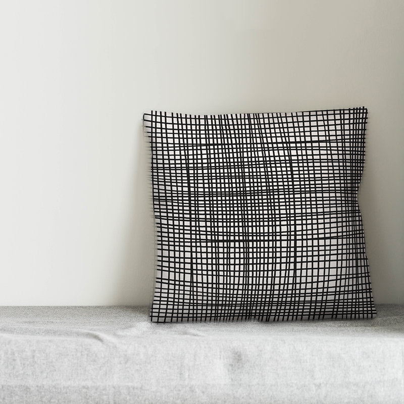  Housse et insert de coussin carré Tally, 18 po x 18 po, Black Plaid