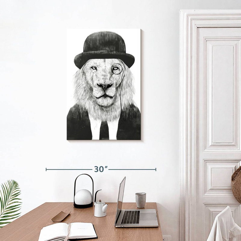 Brampt Sir Lion, 30" H x 20" W