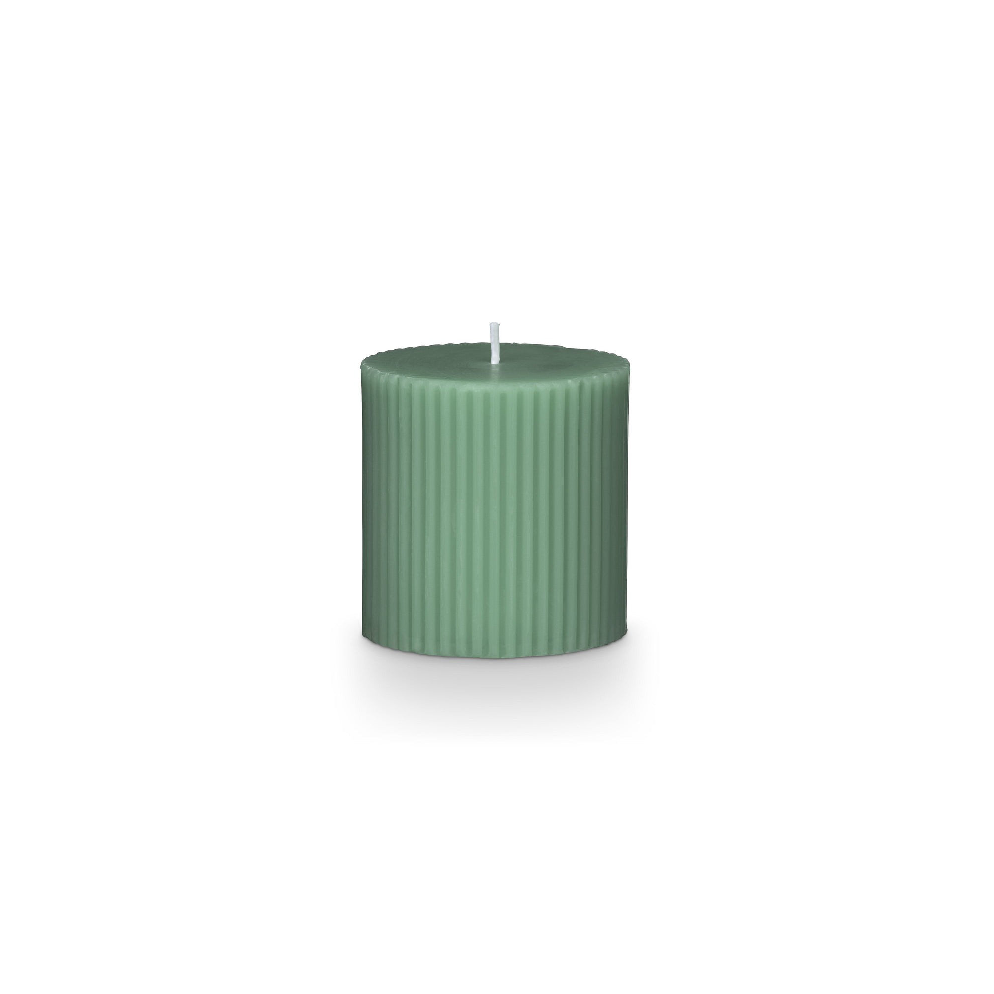 ILLUME Beautifully Done Medium Fragranced Pillar Candle, Blackberry Absinthe, Hinoki Sage, Small