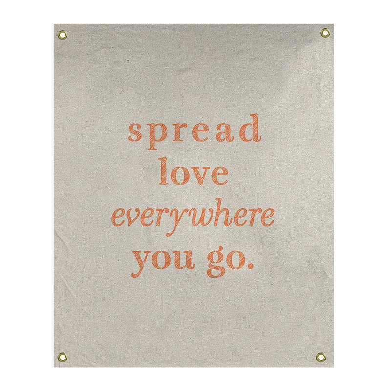 Tapisserie de polyester à l’quoted love quot, H 36 po x l 26 po, Blanc / Orange