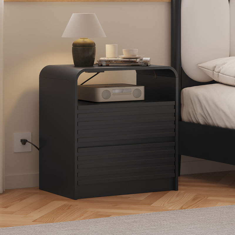 Table de chevet cannelée 24 po avec station de charge et 2 tiroirs, Black