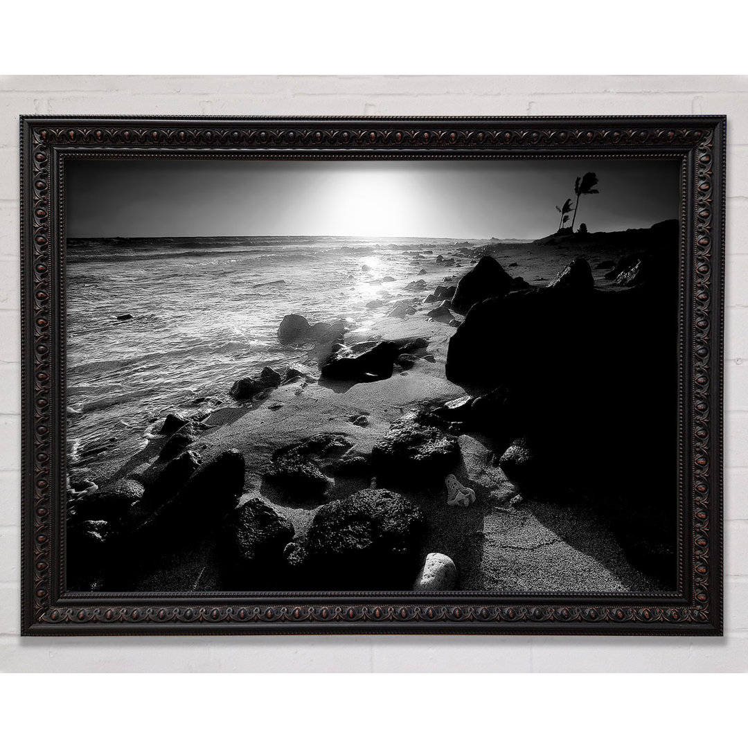 Gerahmtes Leinwandbild Sun Blaze Ocean B N W