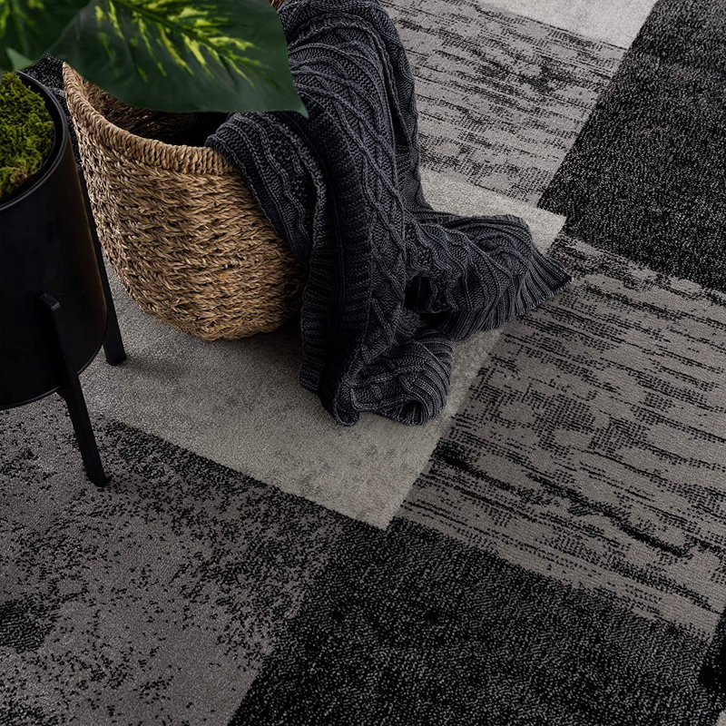 Tapis de couloir gris à blocs géométriques