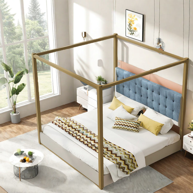 Très grand lit moderne en velours avec structure en métal, conception de baldaquin confortable pour la maison