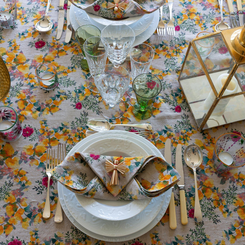 Organic Linen Tablecloth in Saint Valentine, 59" x 110" Rectangle