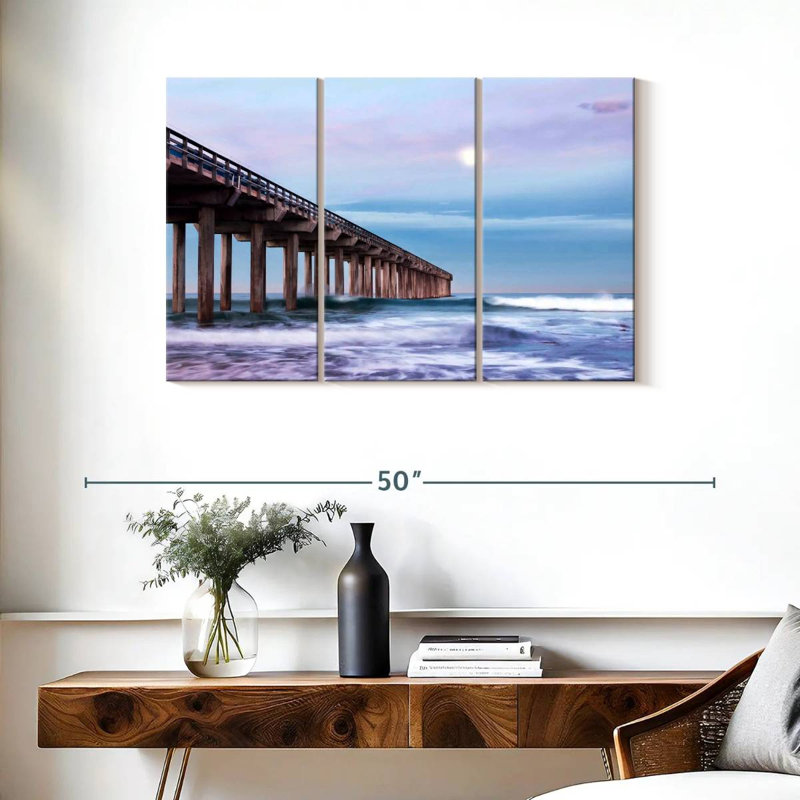 Moon setting over scripps pier Aletra, H 24 po x l 38 po