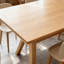 Table de salle à manger double V au design unique, pour les salles à manger modernes et contemporaines, rehaussant l'esthétique et la fonctionnalité.-1198271386