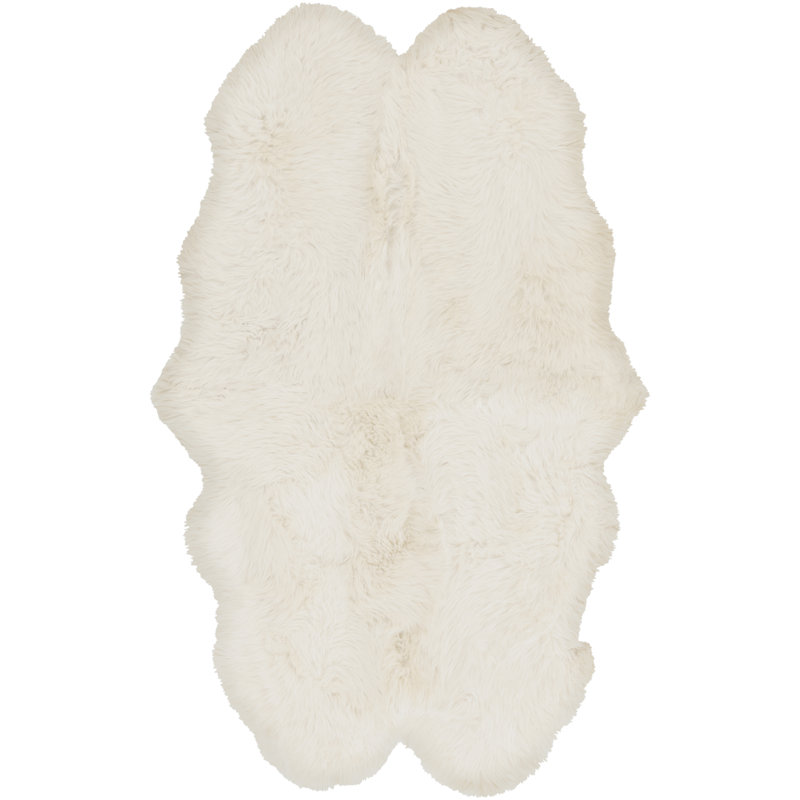 Finis Sheepskin Area Rug, Rectangle 4' x 6'