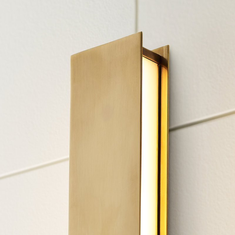 Bau 1 - Light LED Bath Bar, Natural Brass