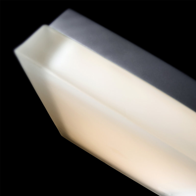 Plafonnier carré à 1 lumière Matrix, H 2,75 po x l 9 po x P 9 po, Titane, 3000 K