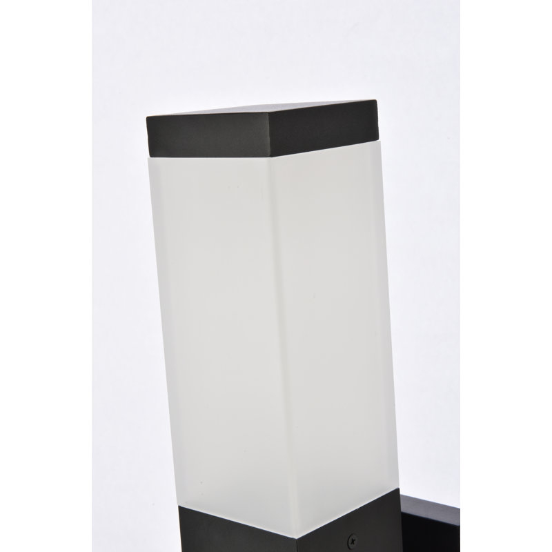 Addilynn Aluminum LED Wall Light, Black
