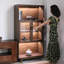 Vitrines en bois massif brun et verre trempé