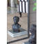 Miroir mural classique avec cadre d'inspiration baroque-731508202-729210944