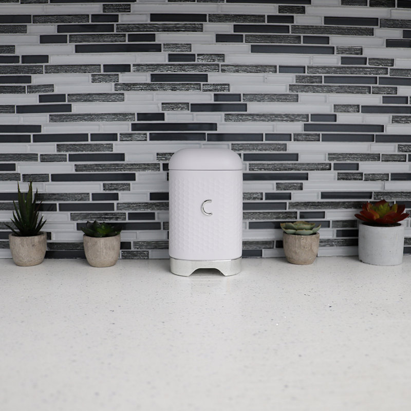 Jamesina Metal Jar