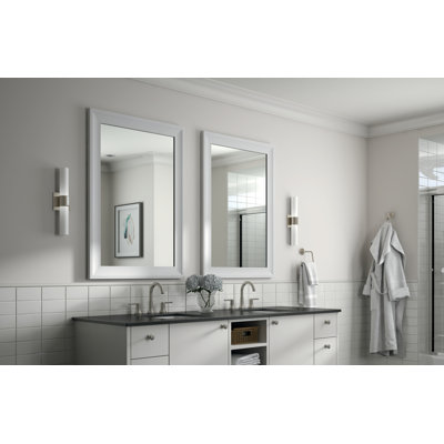 Miroir de salle de bain traditionnel