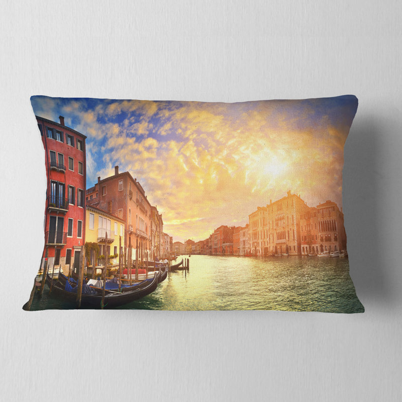 Coussin lombaire à coucher de soleil sur venice cityscape majestic
