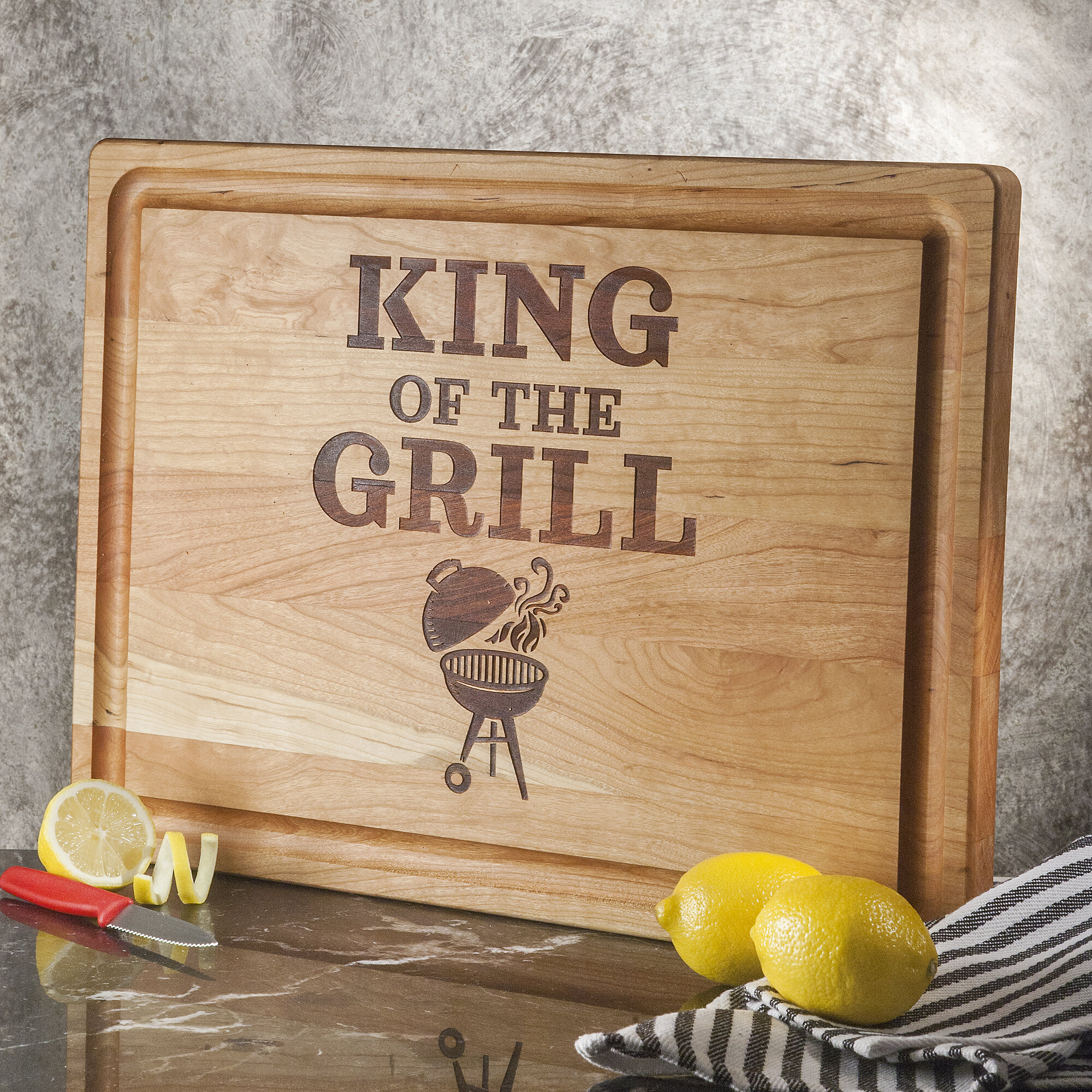 Master of The Grill Personalized Maple Cutting Board