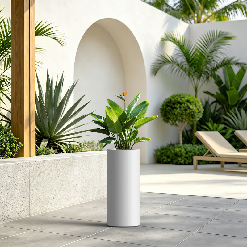 Pot à fleurs en ciment Modern Modern, Blanc brillant, 18.9" H x 8.27" W x 8.27" D