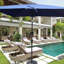 Parasol imperméable d'extérieur 6 x 9 pi avec manivelle et bouton poussoir inclinable sans rabat pour le jardin-790043043