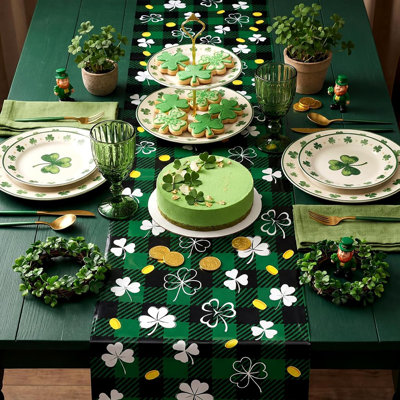 Green Shamrock Plastic Table Runner, St. Patrick’S Day Disposable Party Decor For Kitchen And Dining