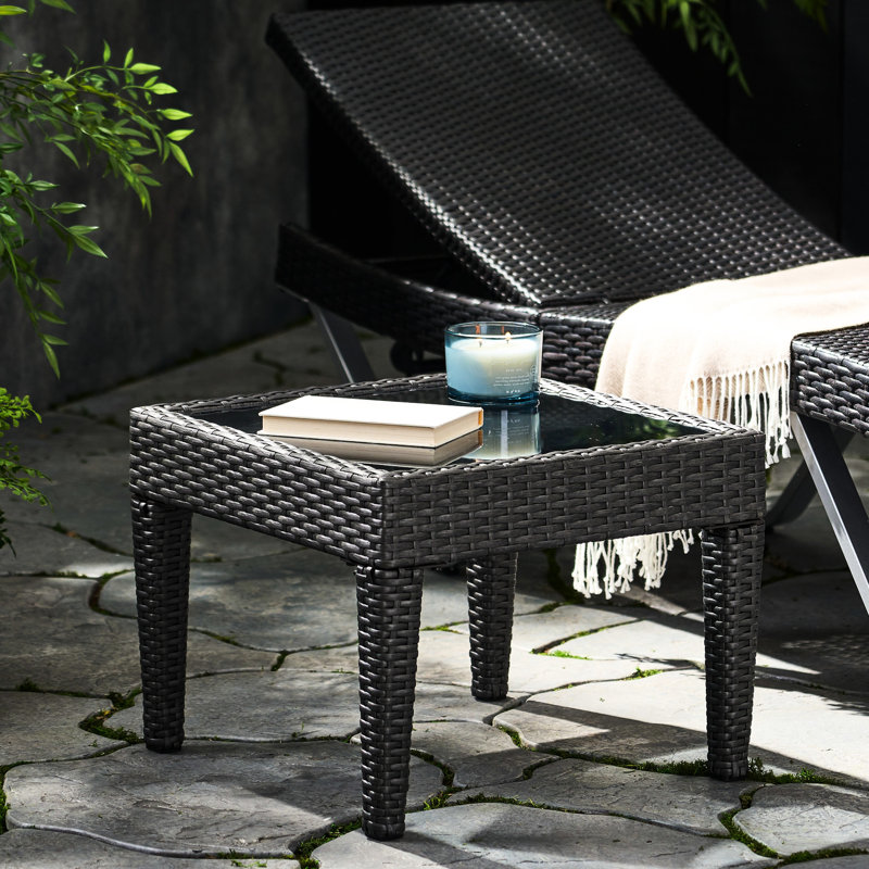 Table d'appoint grise avec verre et résistance à la pluie