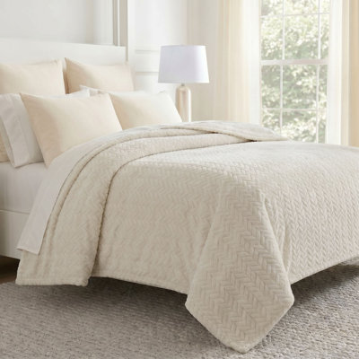Hope Elegant Herringbone Chevron Soft Fluffy Fleece Blanket