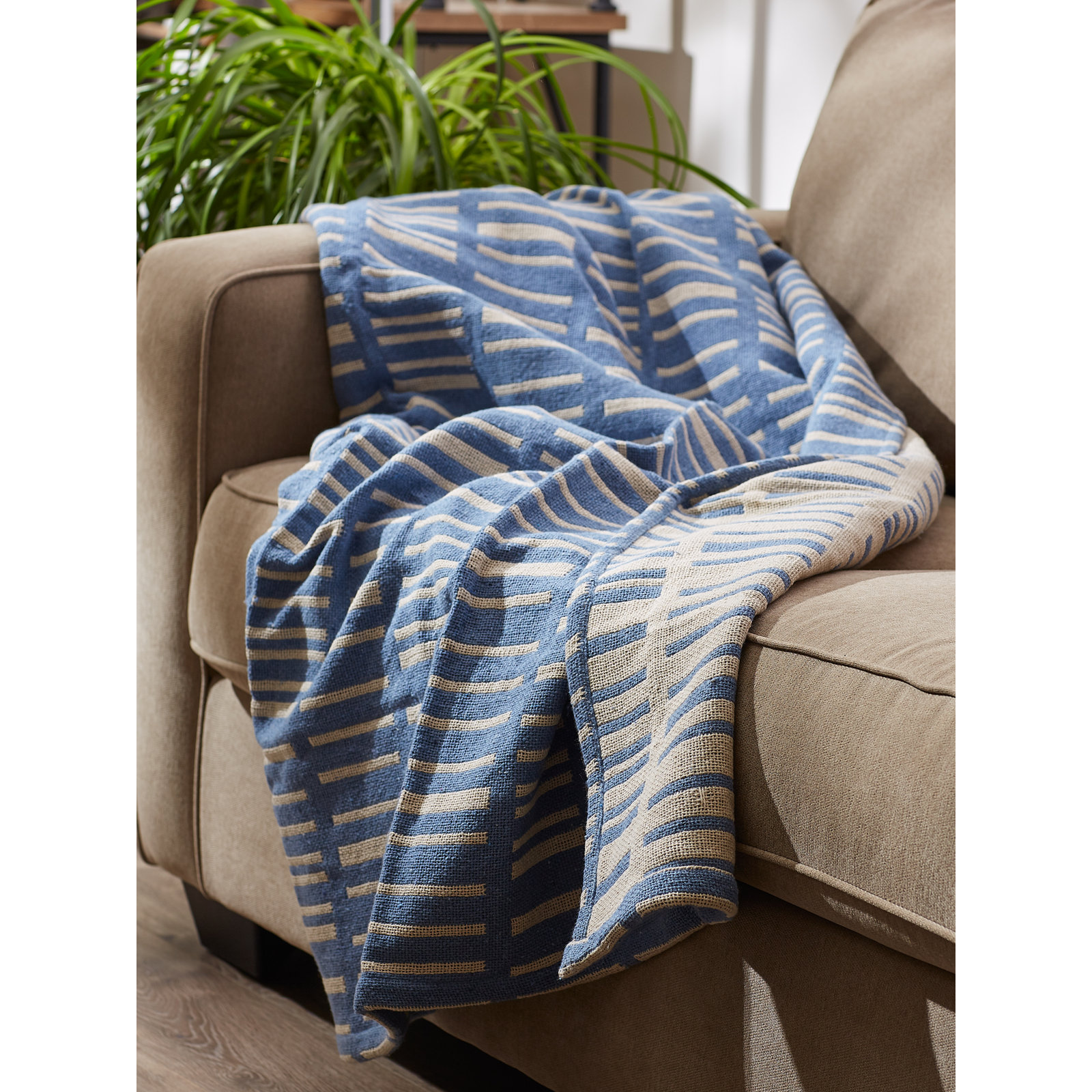 Sori Cotton Hand Woven Throw Blanket, Blue