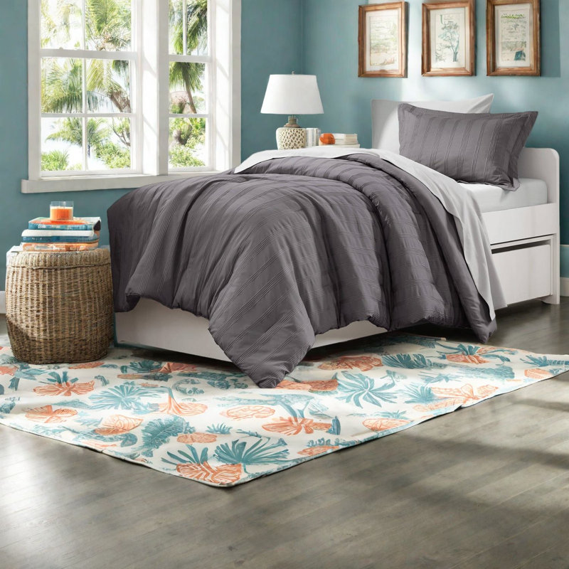 Luxurious Woven Striped Bedding Sets, Polyester Comfort With Modern Style