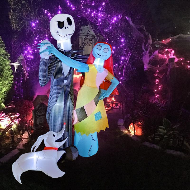 Squelette et chien gonflable d'Halloween