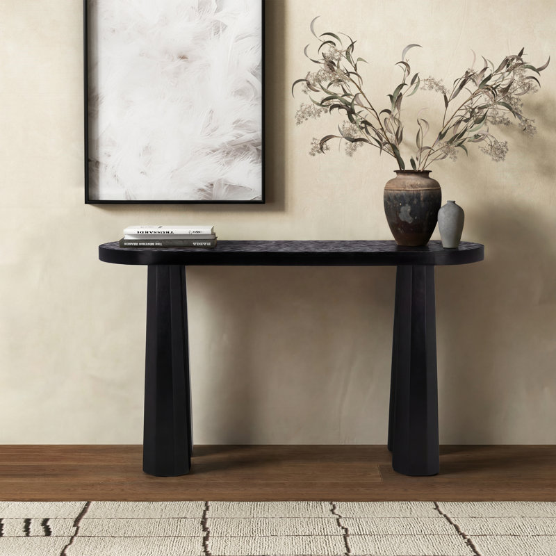 Console Philippa Petraclara
