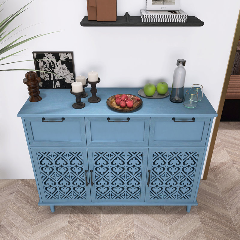 Buffet 47,2 "de largeur avec 3 tiroirs et 3 portes sculptées