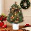 Mini arbre de Noël pré-éclairé 2 pi, petit sapin de table avec 30 lumières blanches chaudes, baies rouges