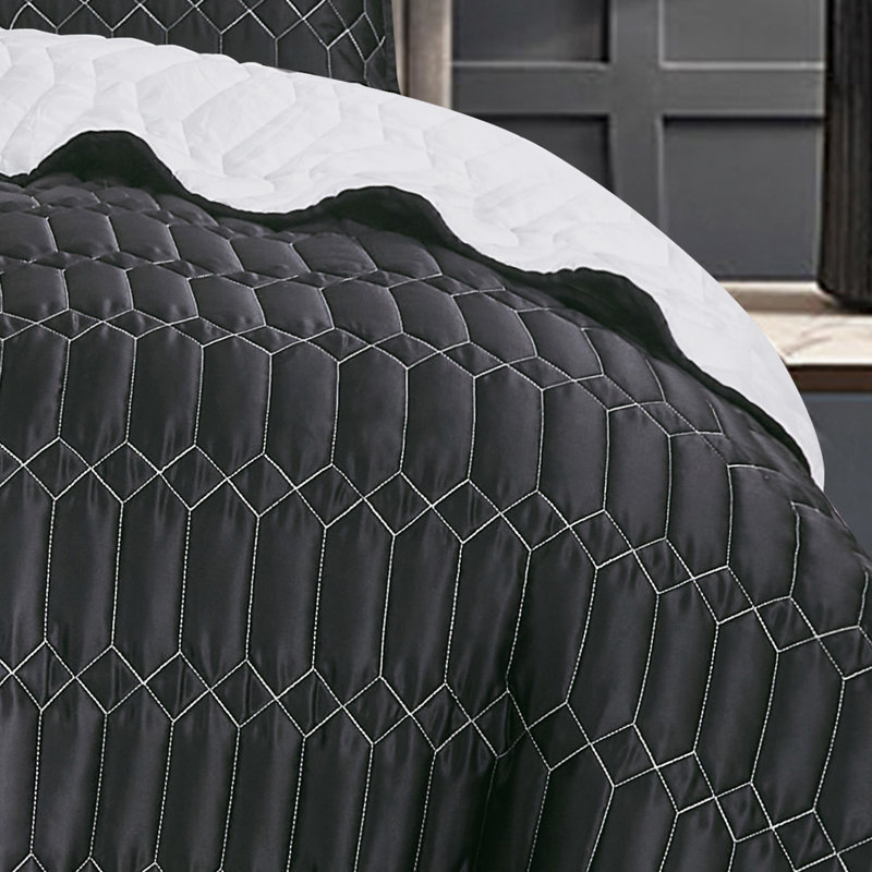 Ensemble de couvre-lit 3 pièces en satin uni - Ensemble de literie luxueux à finition satinée pour une chambre à coucher moderne