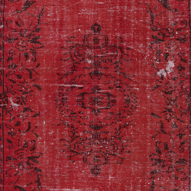 Tapis contemporain rouge en laine 5 pi x 8 pi noué à la main en Turquie