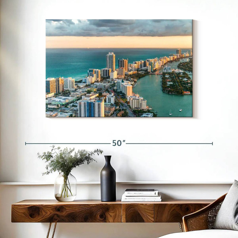 Nicci South Beach Miami, H 26 po x l 39 po