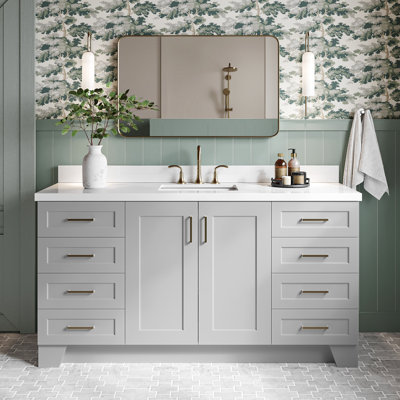 Freitas 67'' Solid Wood Single Bathroom Vanity in Grey with 1.5'' Pure White Quartz Top, Center, Rectangle Sink