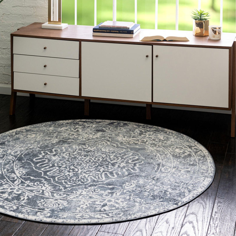 Boylan Oriental Indoor Rug, Round 7'