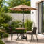 Parasol de jardin 7,5 pi, parasol de jardin extérieur inclinable et manivelle pour jardin, terrasse, piscine, base de parasol brun