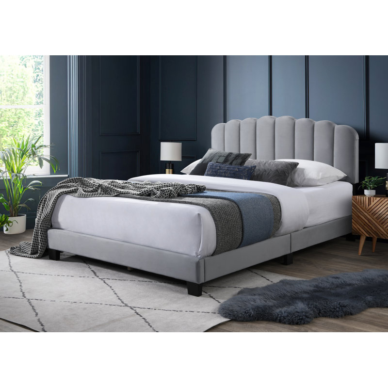 Upholstered Bed, Kingsize (5')