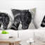 Cheval frison - coussin à imprimé animal-29516436-29516440