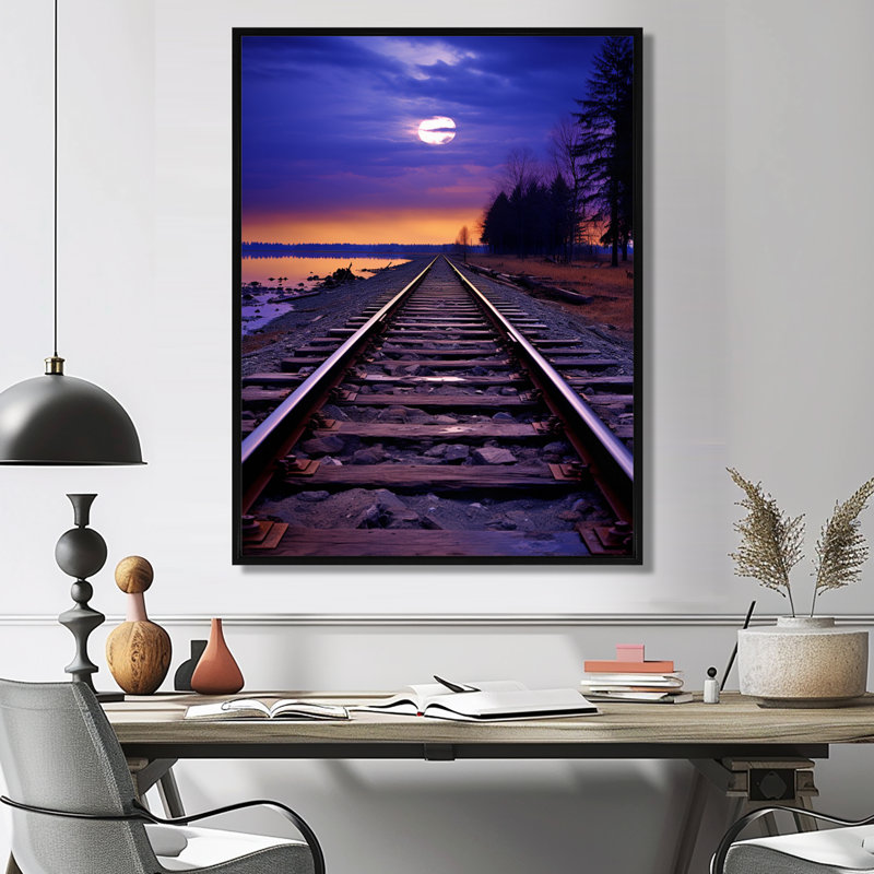 «Purple Train Traces To The Full Moon - Train», art mural, H 32 po x l 24 po x P 1 po, Cadre flottant noir