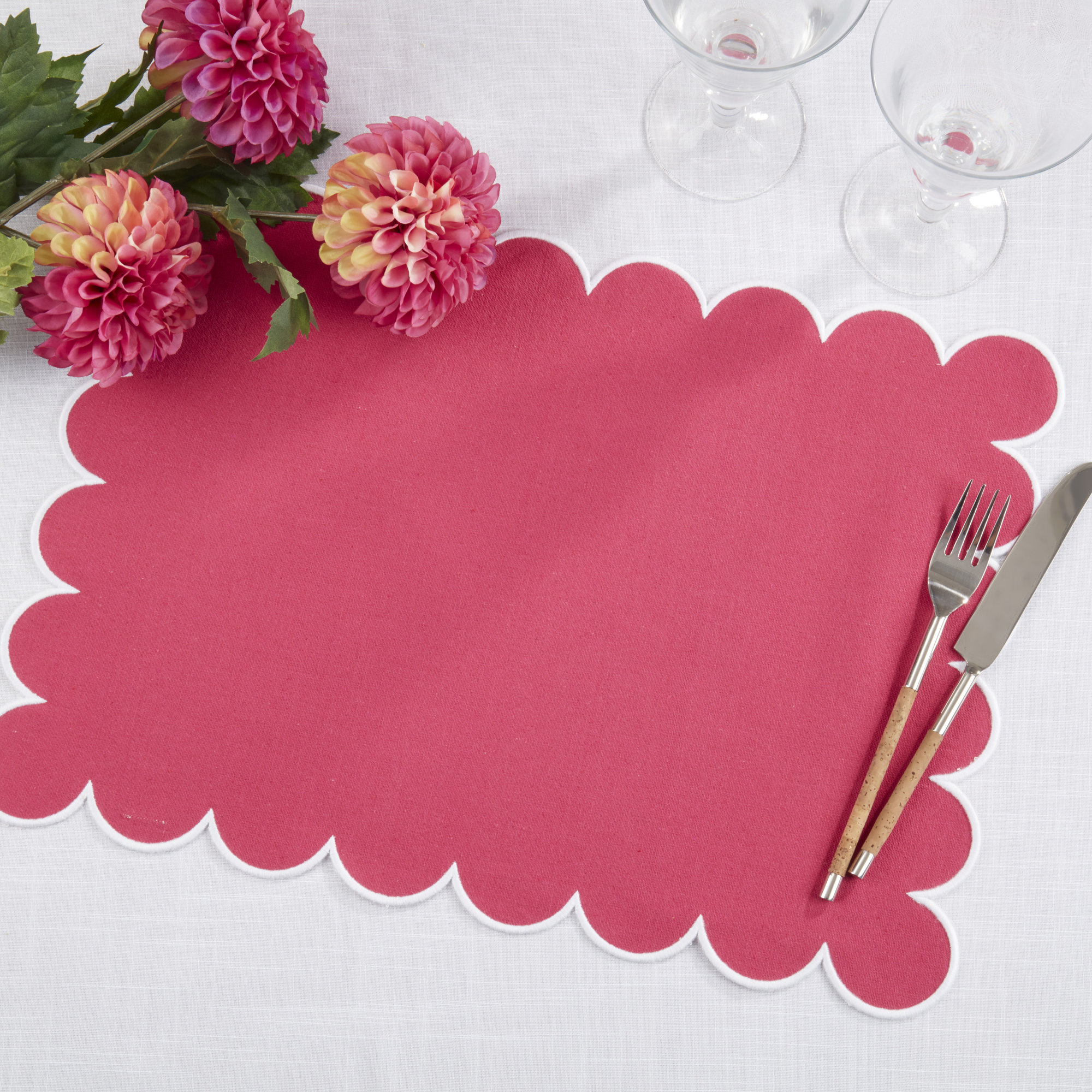 Eco Scallop Border Placemat (Set of 4), Deep Pink