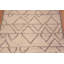 Tapis de couloir tribal moderne à motif géométrique ivoire / crème / neutre One-of-a-Kind