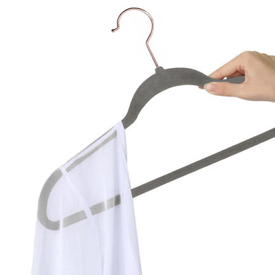 Cintre standard en plastique antidérapant pour robe / chandail / chandail