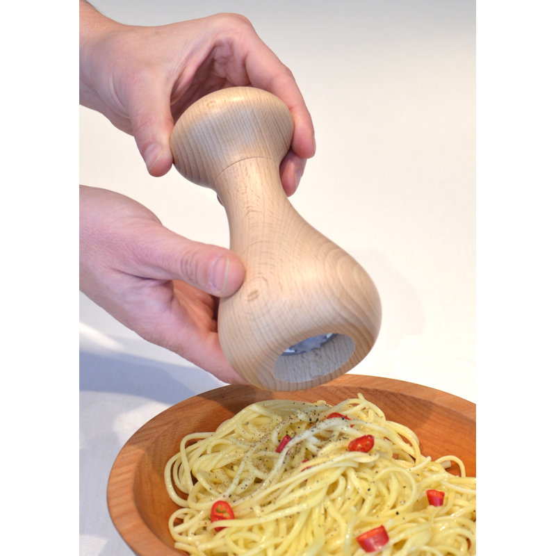 Brand Menahan No Power Source Required / Manual Salt & Pepper Shaker, Natural, Small (16 cm H x 8 cm W x 8 cm D)