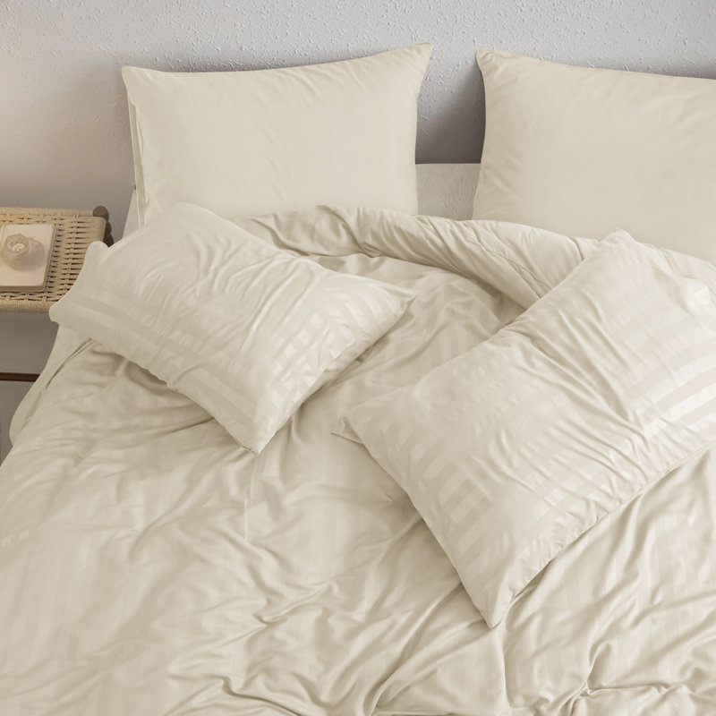 Microfiber Striped Duvet Cover with Pillow Shams, Double Duvet Cover + 2 Standard Shams