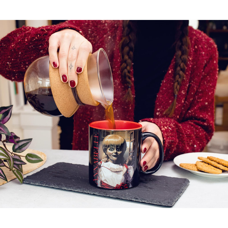 Tasse en céramique Annabelle The Conjurant | Peut contenir 20 onces