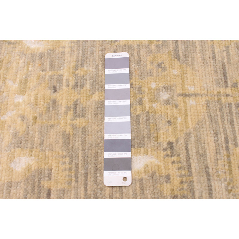 Tapis gris Mystique 10 po 4 po x 14 po 3 po