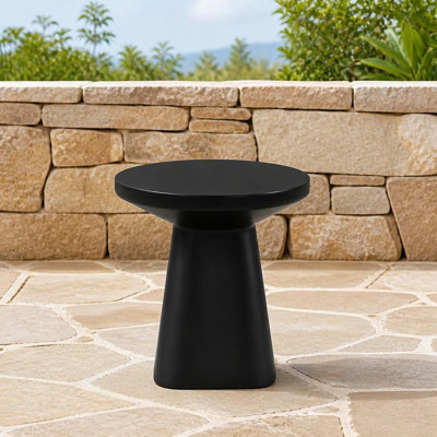 Table d'appoint ronde intérieure/extérieure avec pieds fuselés, style industriel, en béton armé, plateau lisse résistant aux taches, table d'appoint peu encombrante
