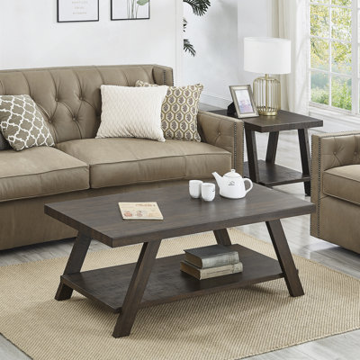 Table basse rectangulaire avec plateau en bois manufacturé et tablette